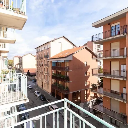 Rivoli Subway Roomy Flat Apartment Turin