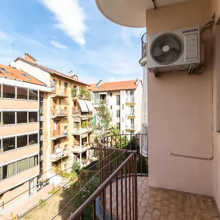 شقة Rivoli Subway Roomy Flat *