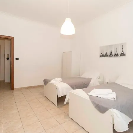 Apartment Rivoli Subway Roomy Flat Turin