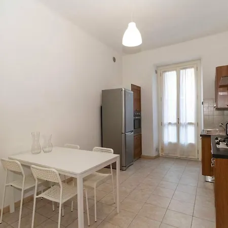 Rivoli Subway Roomy Flat Apartament *